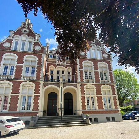 Krisko Parking Prive Et Clos Armentières Buitenkant foto