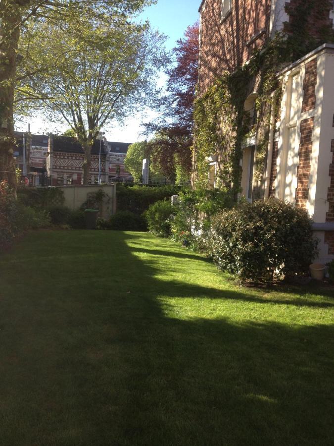 Krisko Parking Prive Et Clos Armentières Buitenkant foto